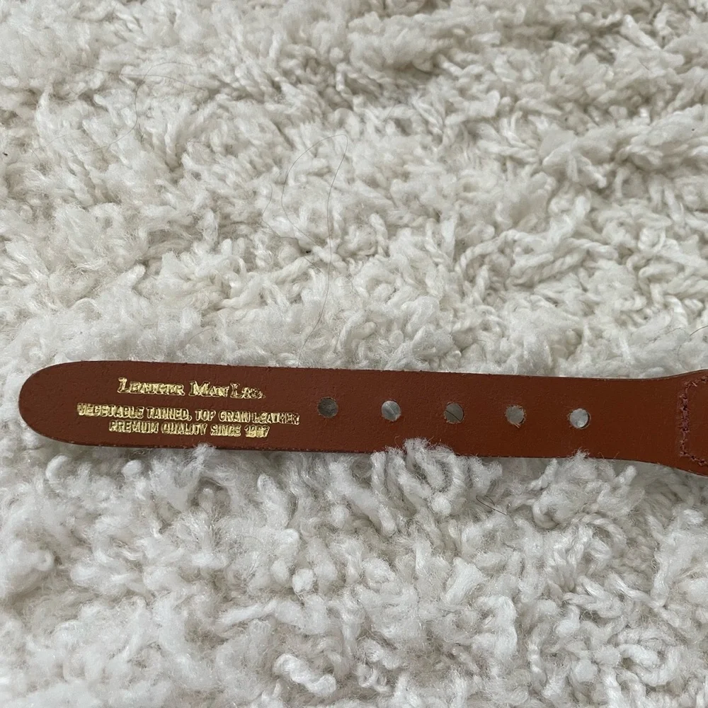NWT. Boys belt size 20 excellent condition.